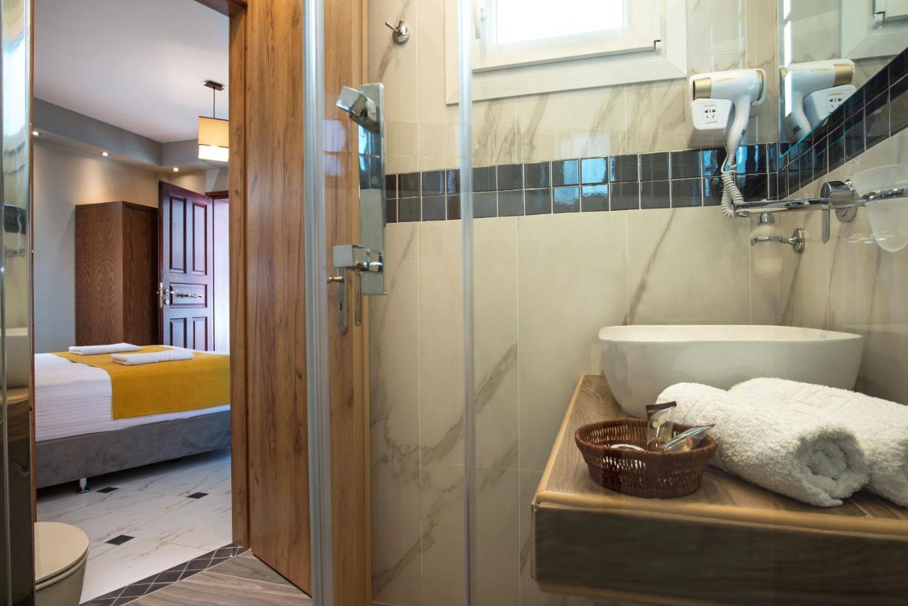 Angelica'S Deluxe Rooms In Adamas מראה חיצוני תמונה