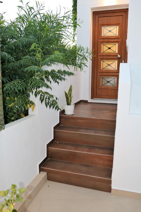 Angelica'S Deluxe Rooms In Adamas מראה חיצוני תמונה
